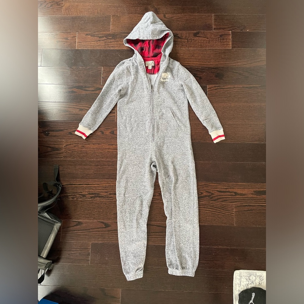 Roots Salt & Pepper Cabin Onesie
